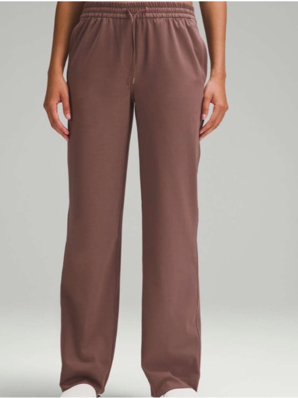 lululemon Straight-Leg Mid-Rise (MR) Luxtreme™ Pant Regular in Espresso